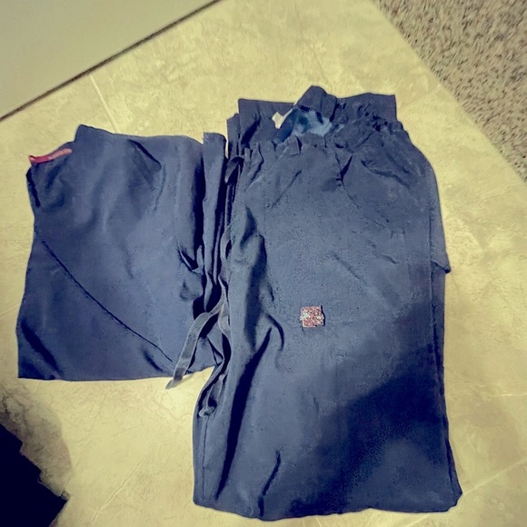 Koi scrub pants and divine scrub top